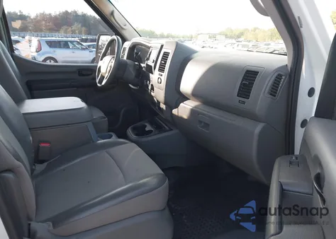 2021 Nissan Nv Cargo Nv2500 Hd Sv Standard Roof V6 from USA, damaged, VIN 1N6BF0KY0MN807862